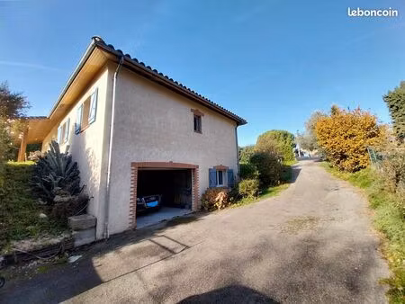 spacieuse maison familiale avec jardin arboré à saint-pierre-de-lages