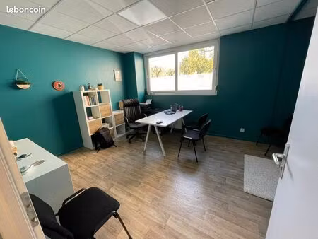 location bureau paramedical