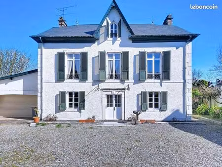 maison 6 pièces 200 m²