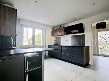 maison individuelle sur terrain constructible de 14 75 ares