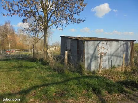 terrain 2606 m2 avec eau