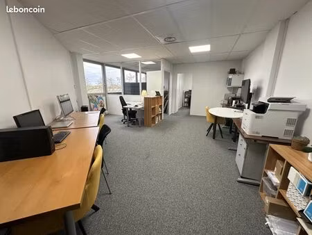 bureaux 54 m² blagnac
