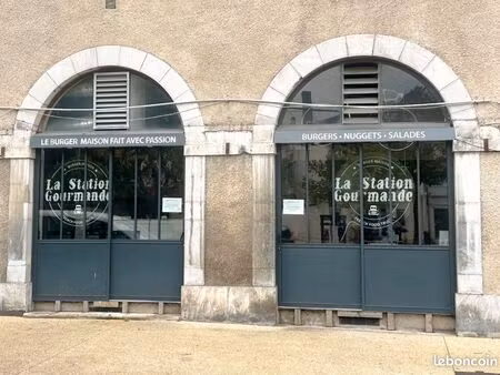 local commercial place du foirail