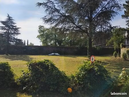 terrain proche centre d'oudon