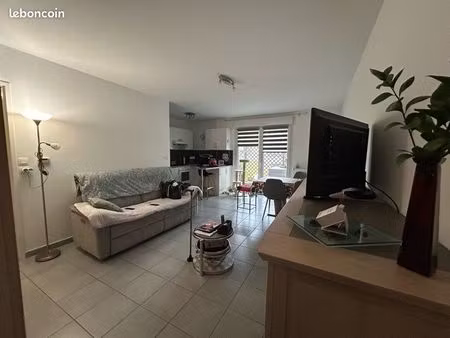 à louer – appartement t3 de 72 m² avec terrasse et box fermé