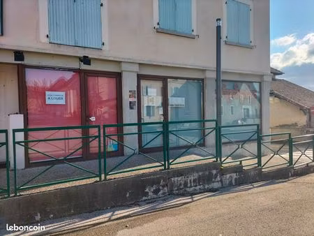 local commercial à louer – dolomieu – tous commerces