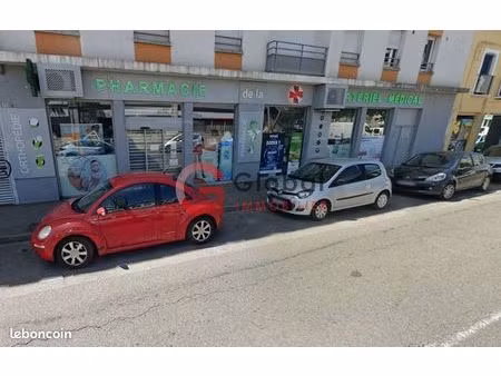 local commercial 115 m²