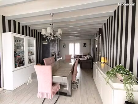 maison 6 pièces 100 m²