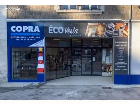 ◊ à louer – local commercial 350 m² – emplacement stratégique
