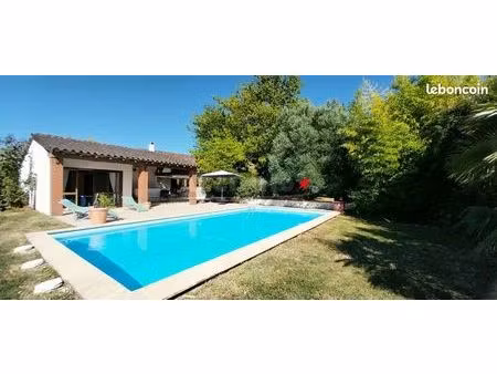 maison 10 pièces 390 m²