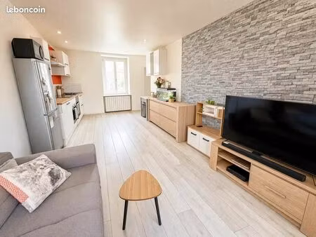maison 3 pièces 77 m²