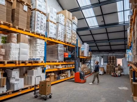 espace d'entreposage / stockage