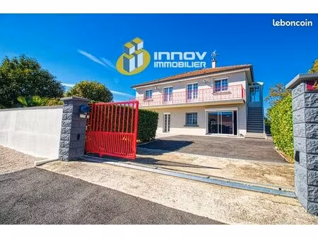 maison 7 pièces 195 m²