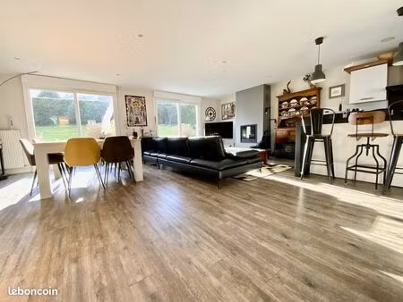 pavillon 7 pièces 120 m²