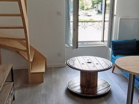 t1 duplex meublé pour étudiant(e)