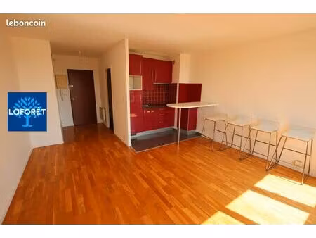 studio 1 pièce 29 m²