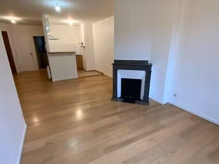 t2 plein centre résidence sécurisée 50m2