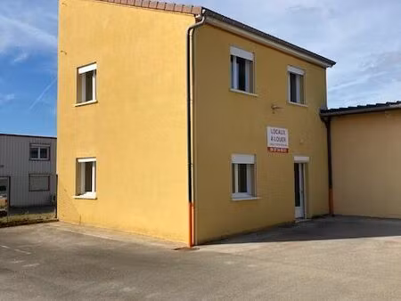 locaux bureaux 100m² avec parking privatif