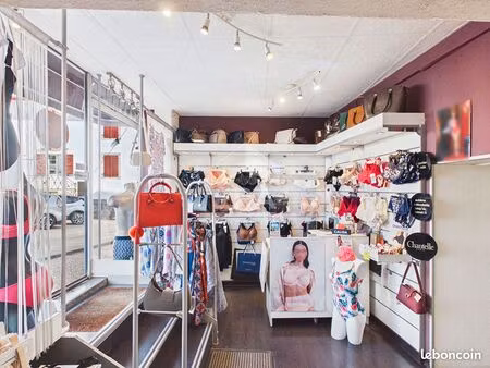 fonds de commerce 27 m² cambo les bains