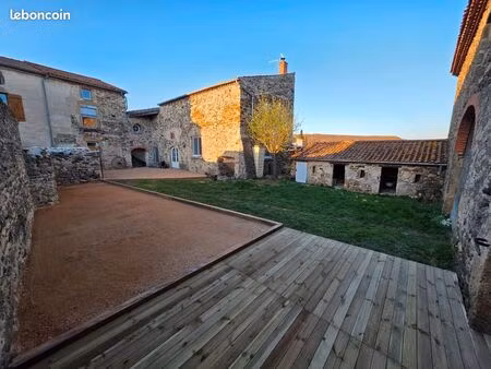 jolie maison de campagne