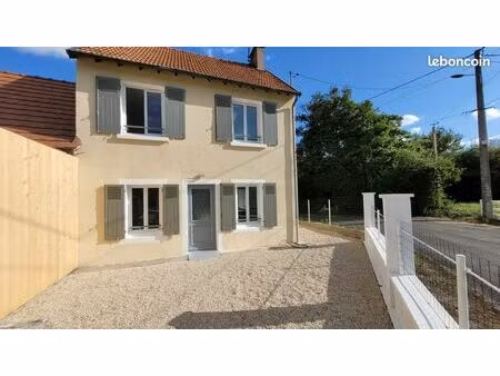 loue maison 3 pièces  avec terrain et dépendances tout confort