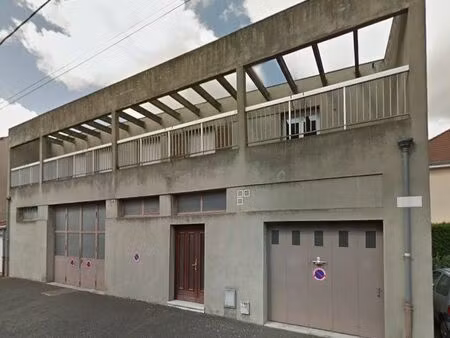 immeuble 4 pièces 99 m²