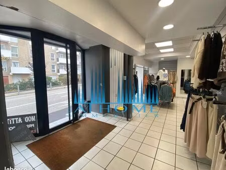 boutique 89 m² st chamond