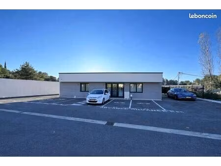 loue local professionnel bureau 100m²