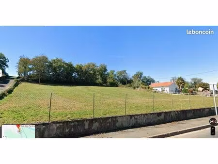 terrain 2103 m² louey