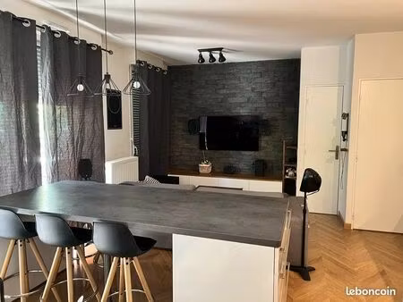 appartement t3 - 62 5m2 - rez de jardin - clermont ferrand (les cézeaux)