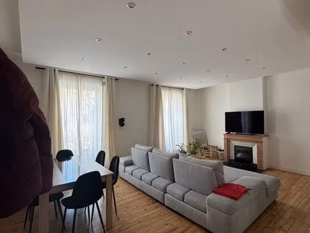 t3 88m² rénové – cours fauriel – 850/mois cc