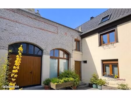 maison 8 pièces 180 m²