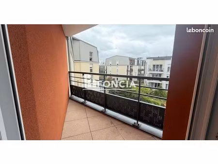 ug 1412 - beau 2p au 2ème avec balcon et parking sécurisé à 200m gare rer e et r...