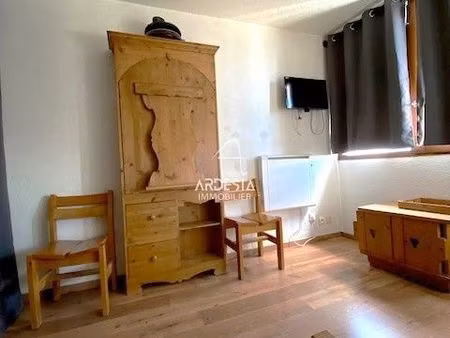 studio 1 pièce 16 m²