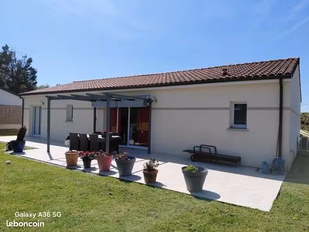 maison plain-pied de 2020 en excellent état