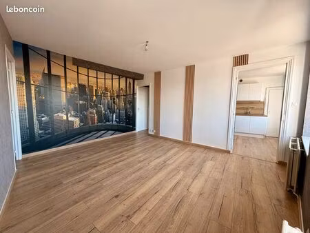 appartement t2 rénové en rez-de-chaussée avec terrain