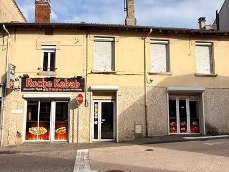 vend mur de commerce