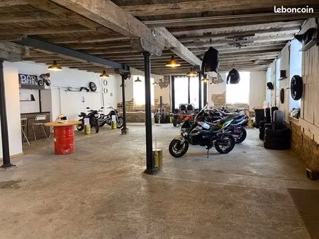 hall et vitrine  local commercial ou stockage a louer bouxwiller