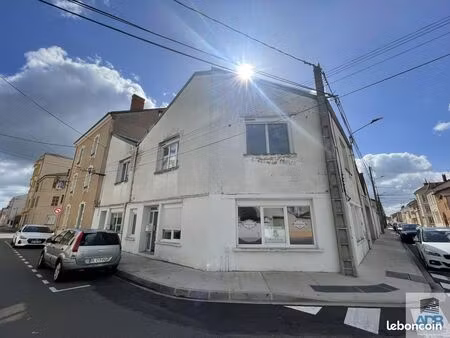 local commercial 120 m² roanne