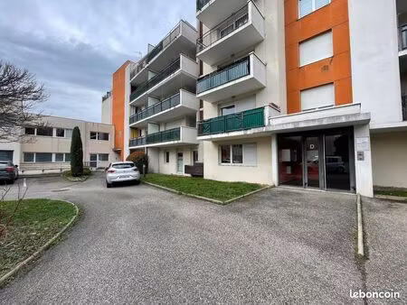 locaux professionnels 114 m² saint priest en jarez