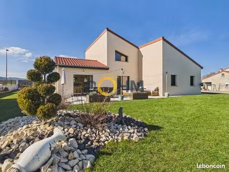 maison 6 pièces 182 m²