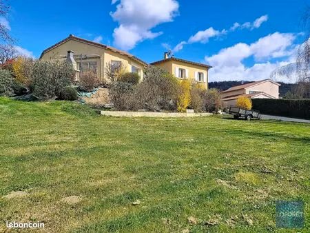 maison 7 pièces 148 m²