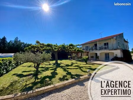 villa 7 pièces 165 m²