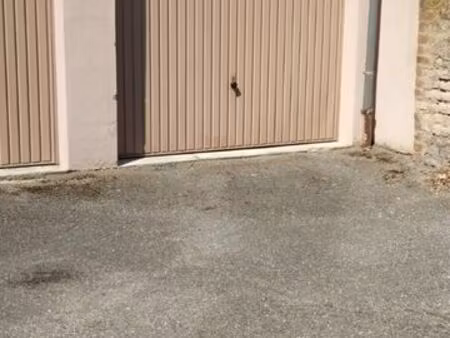 loue garage fermé