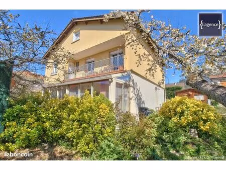 maison 7 pièces 192 m²