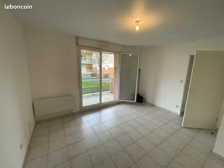 appartement 1 chambre balcon résidence