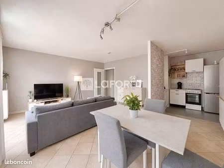 appartement 2 pièces 50 m²