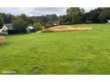 terrain 1 640 m² etalondes