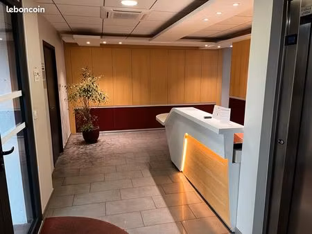 plateau de bureaux neufs technopole