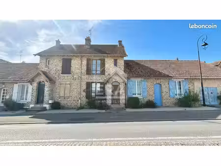 propriété 4 pièces 81 m²